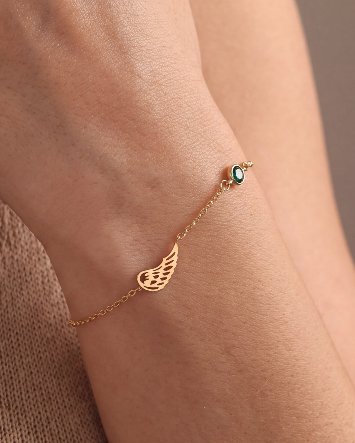 Angel Wing Memorial Birthstone Bracelet – close-up