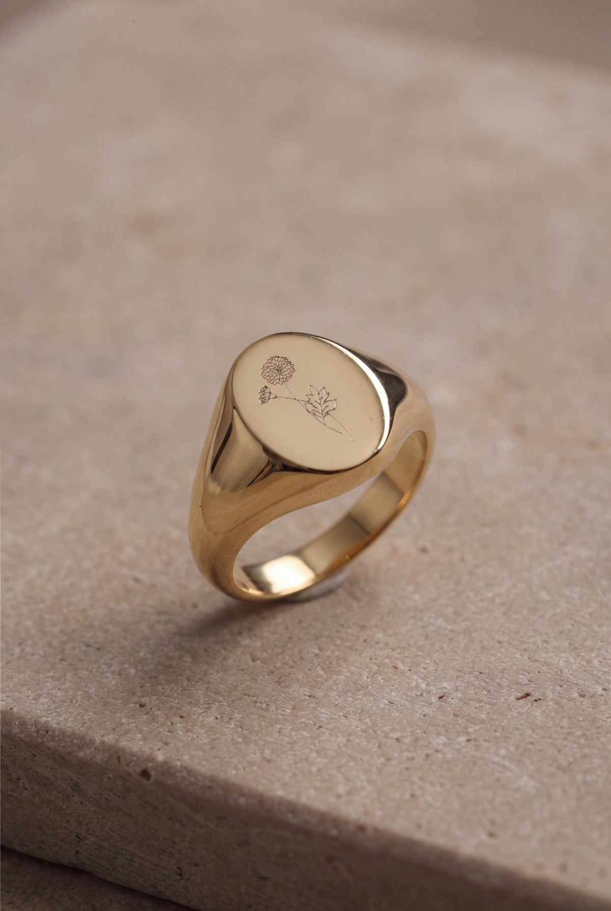 Flower Engraved Oval Signet Ring – product detail