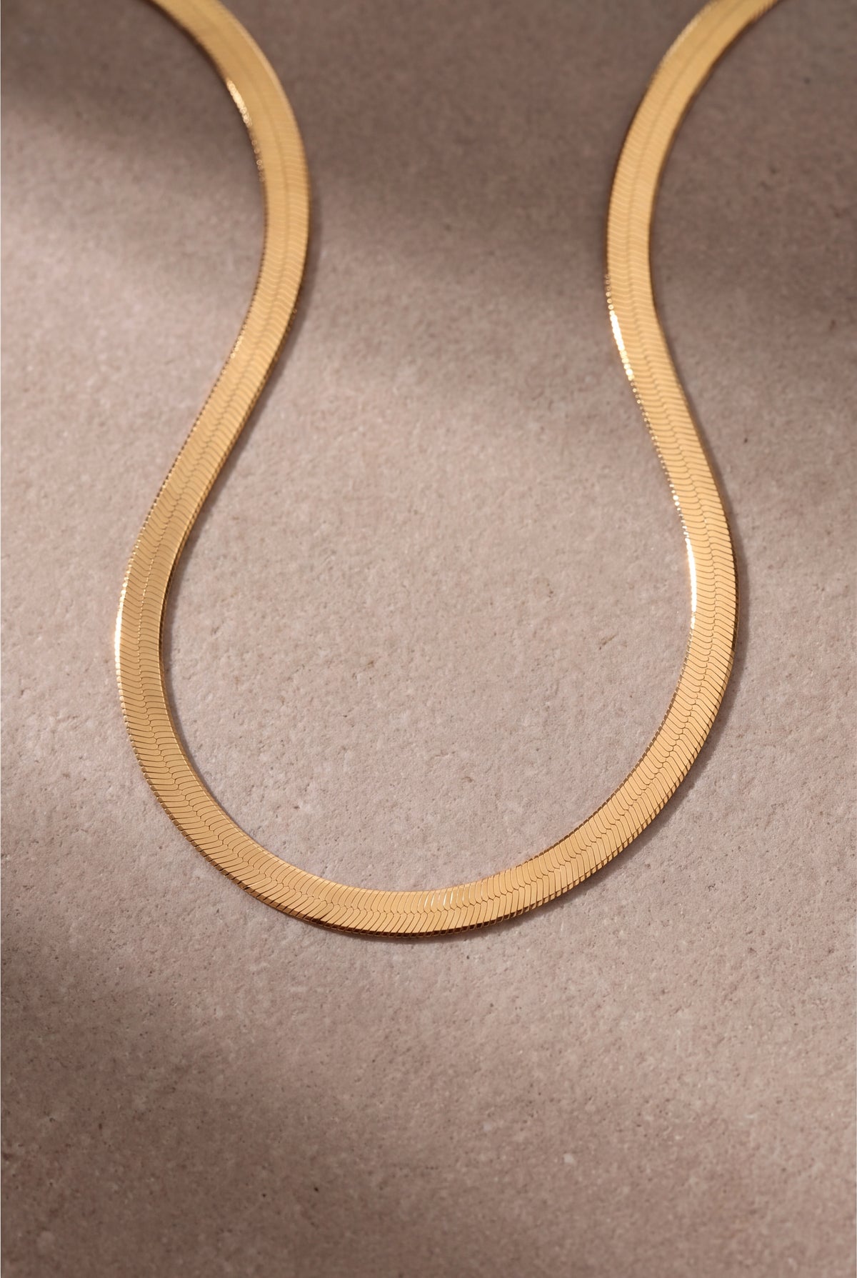 Herringbone Chain Necklace – product detail
