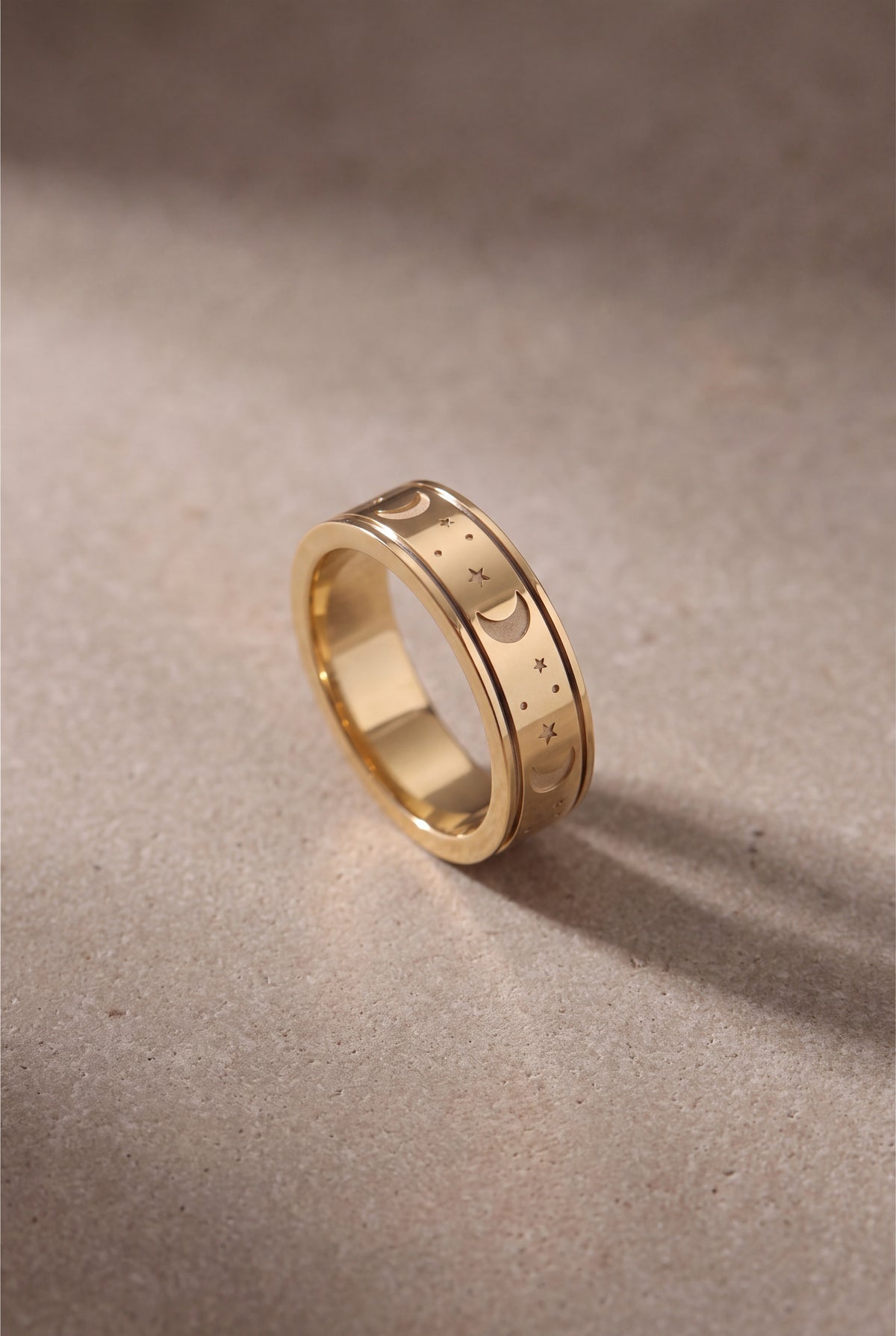 Moon & Star Engraved Wide Band Ring – product detail