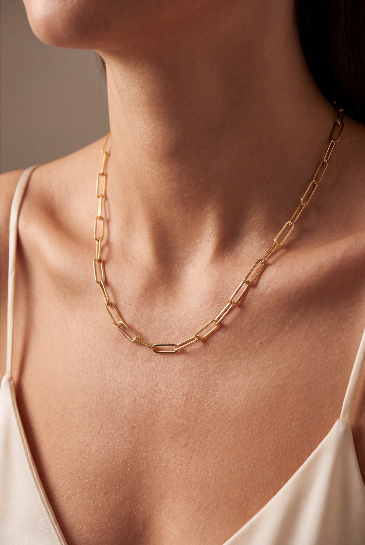 Paperclip Chain Necklace – on model, second view