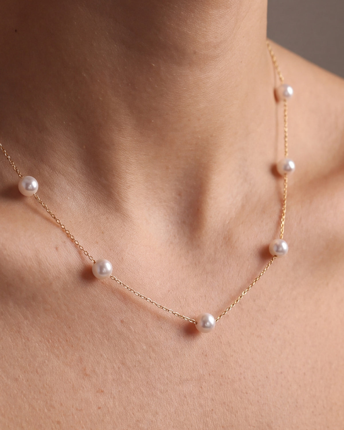 Pearl Station Necklace – close-up