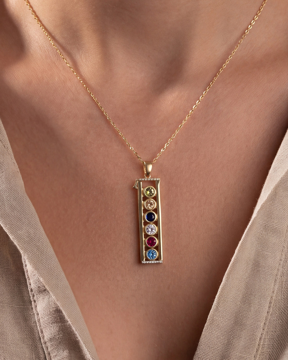 Personalized Birthstone Column Pendant Necklace – close-up
