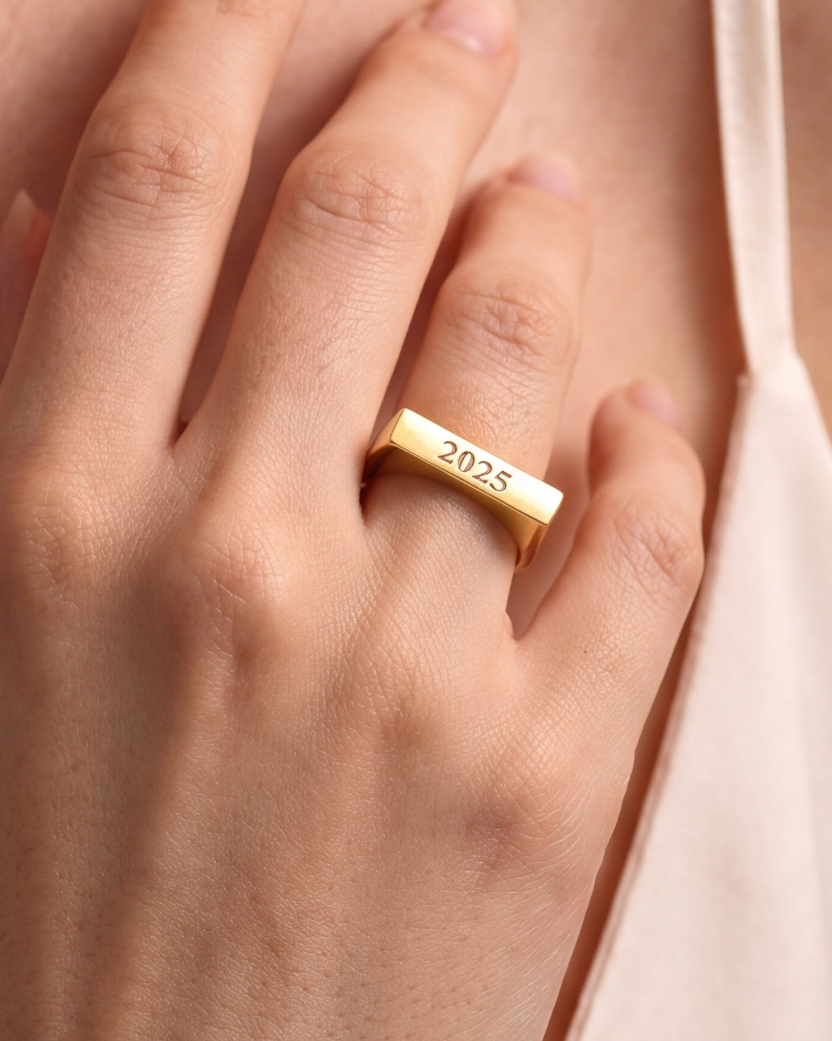 Personalized Engraved Bar Ring – close-up