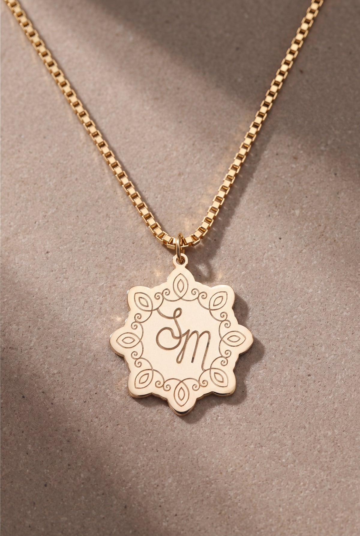 Personalized Engraved Scalloped Medallion Necklace – product detail