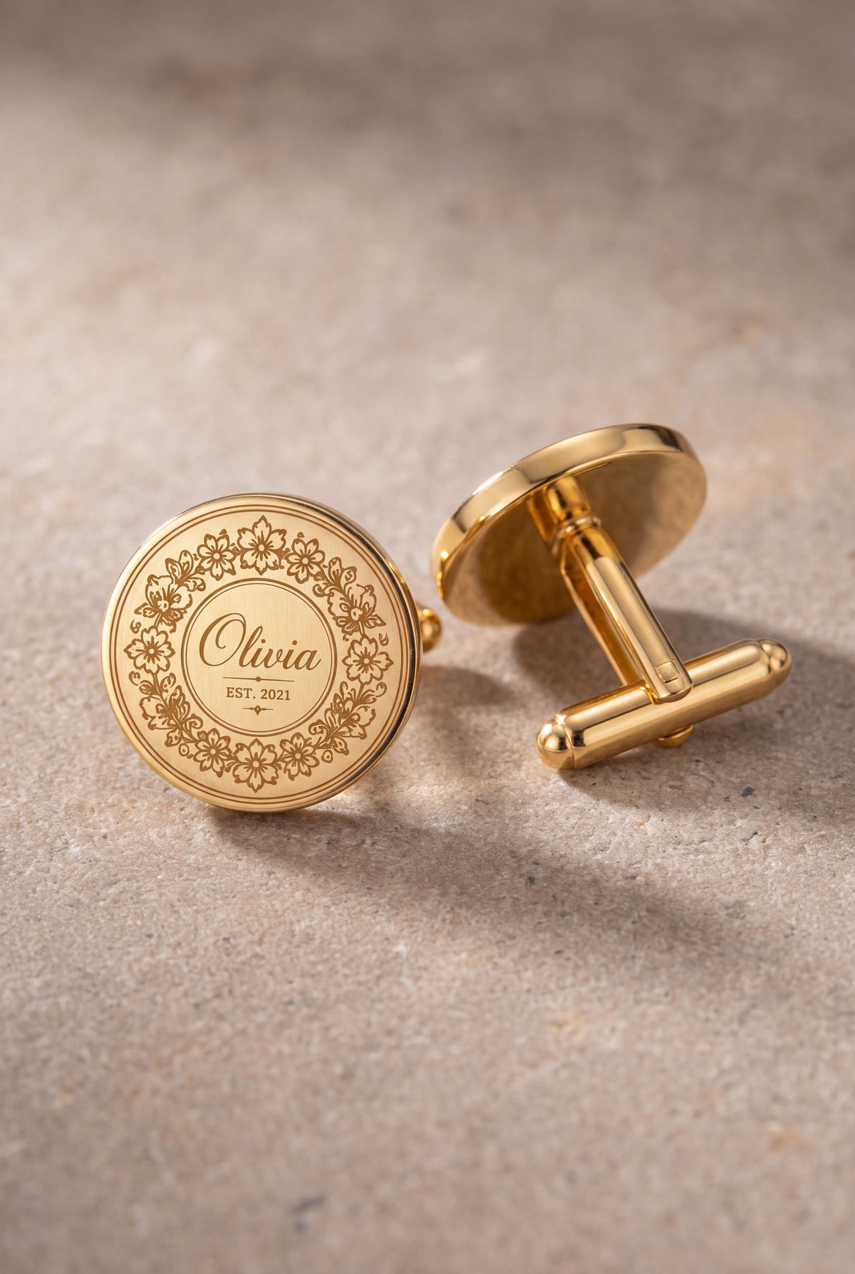 Personalized Floral Wreath Name & Year Cufflinks – product detail