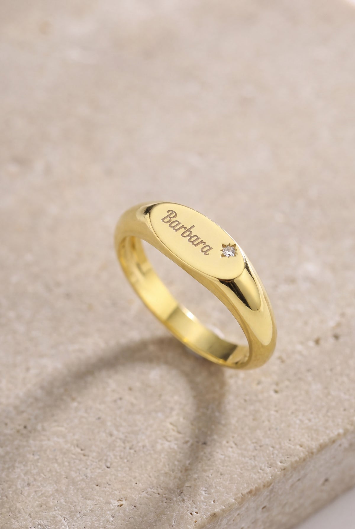 Personalized Name Oval Signet Ring with Star Stone – product detail