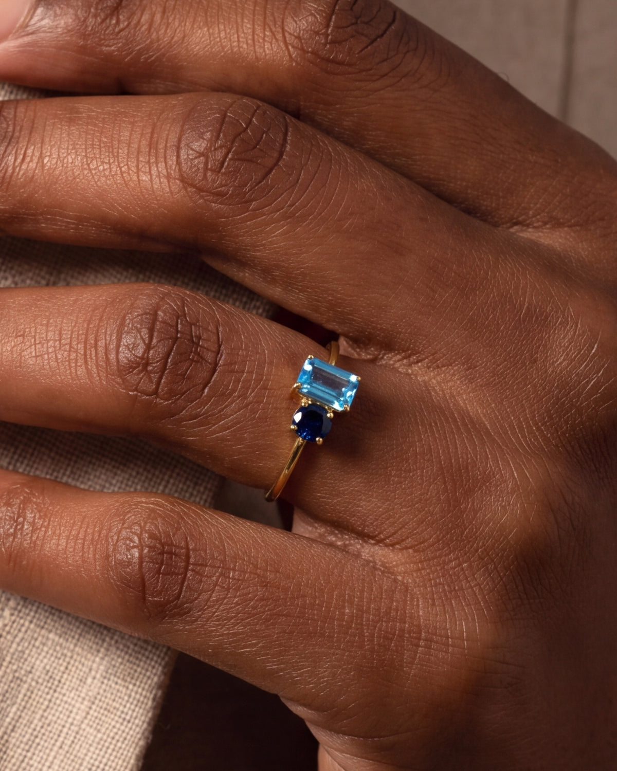 Personalized Toi et Moi Emerald-Cut & Round Birthstone Ring – close-up