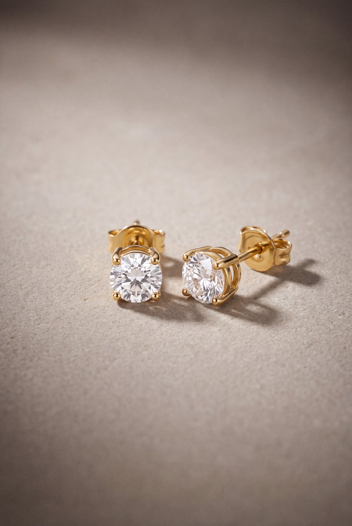 Solitaire Stud Earrings – product detail