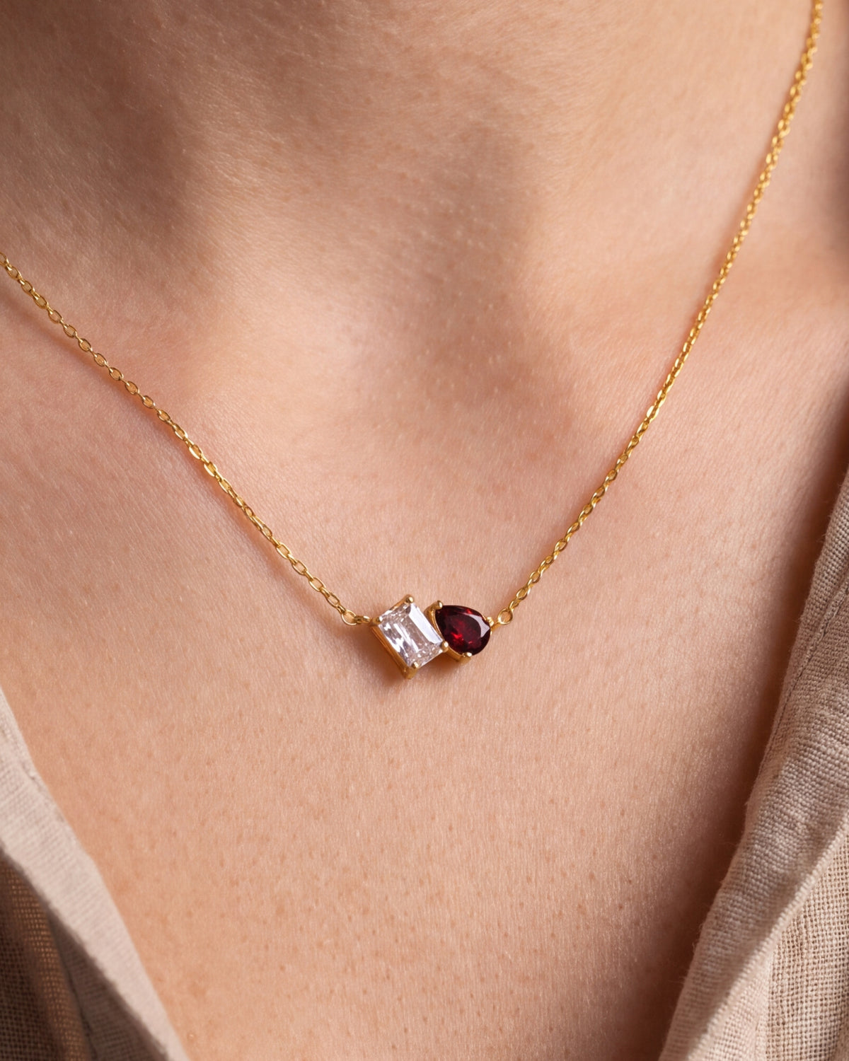Toi et Moi Two-Stone Necklace – close-up