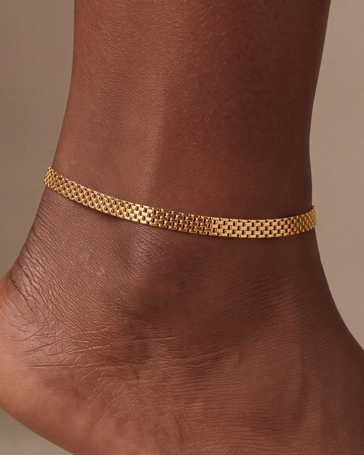 Woven Chain Anklet – close-up