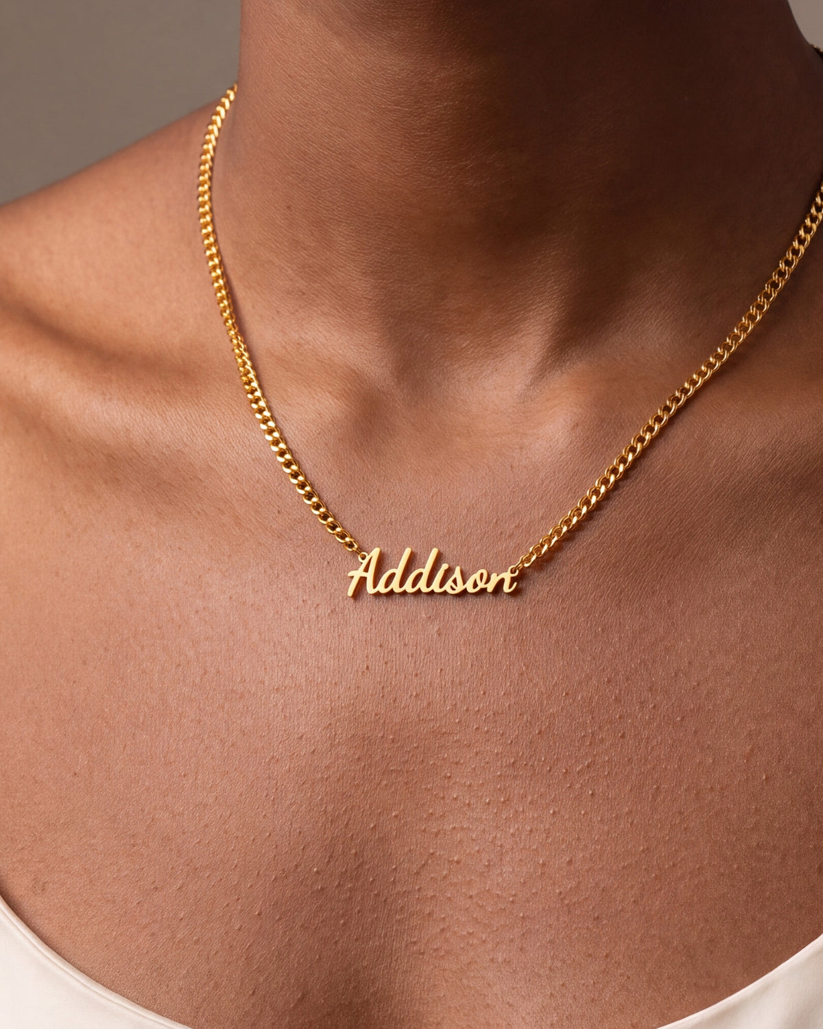 Classic Script Name Necklace on Curb Chain – close-up