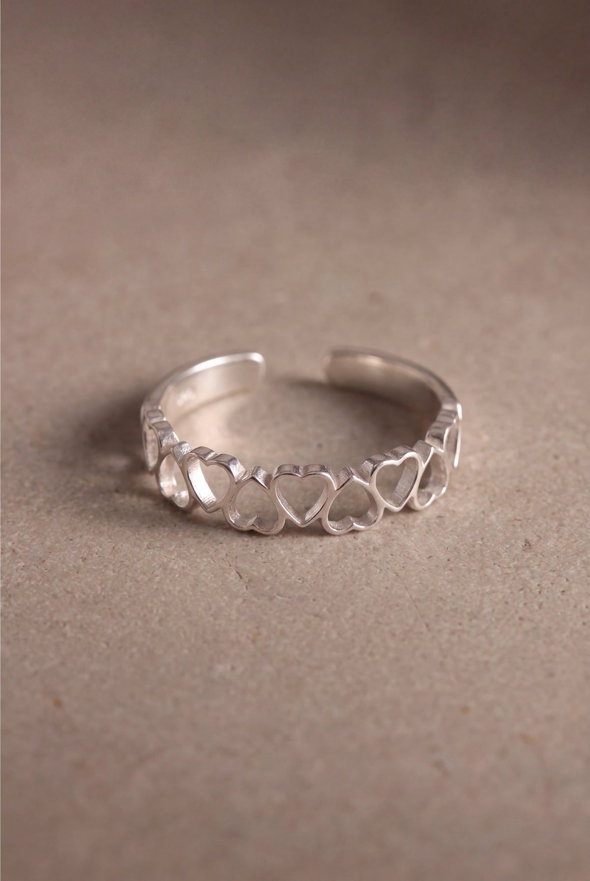 Open Heart Toe Ring – product detail