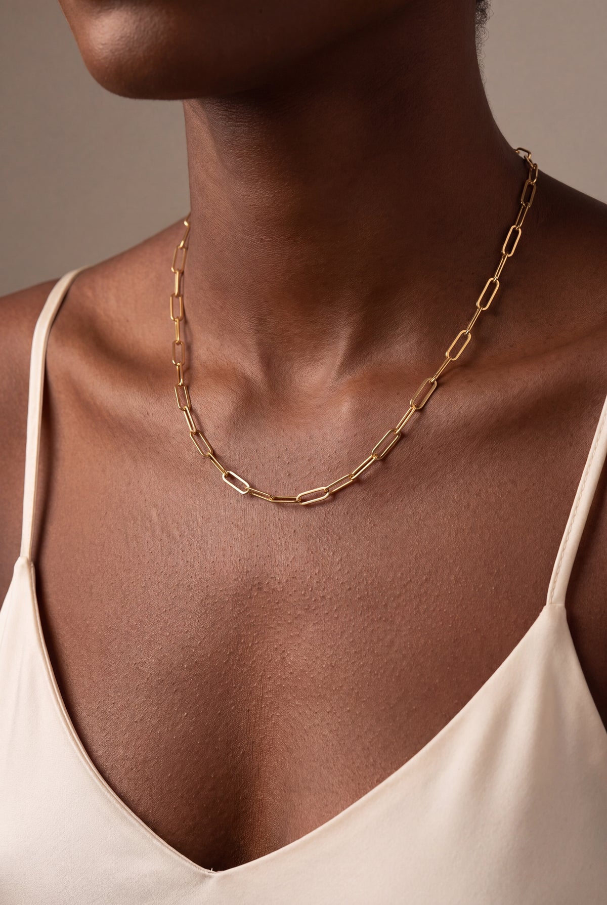 Paperclip Chain Necklace – on model