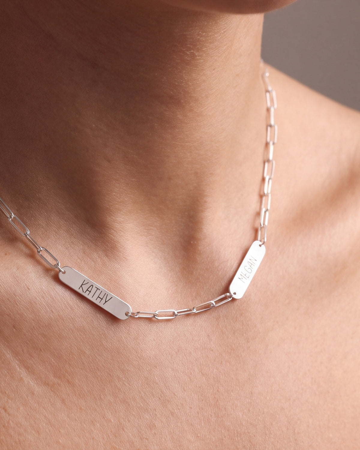 Personalized Double Name Bar Paperclip Necklace – close-up