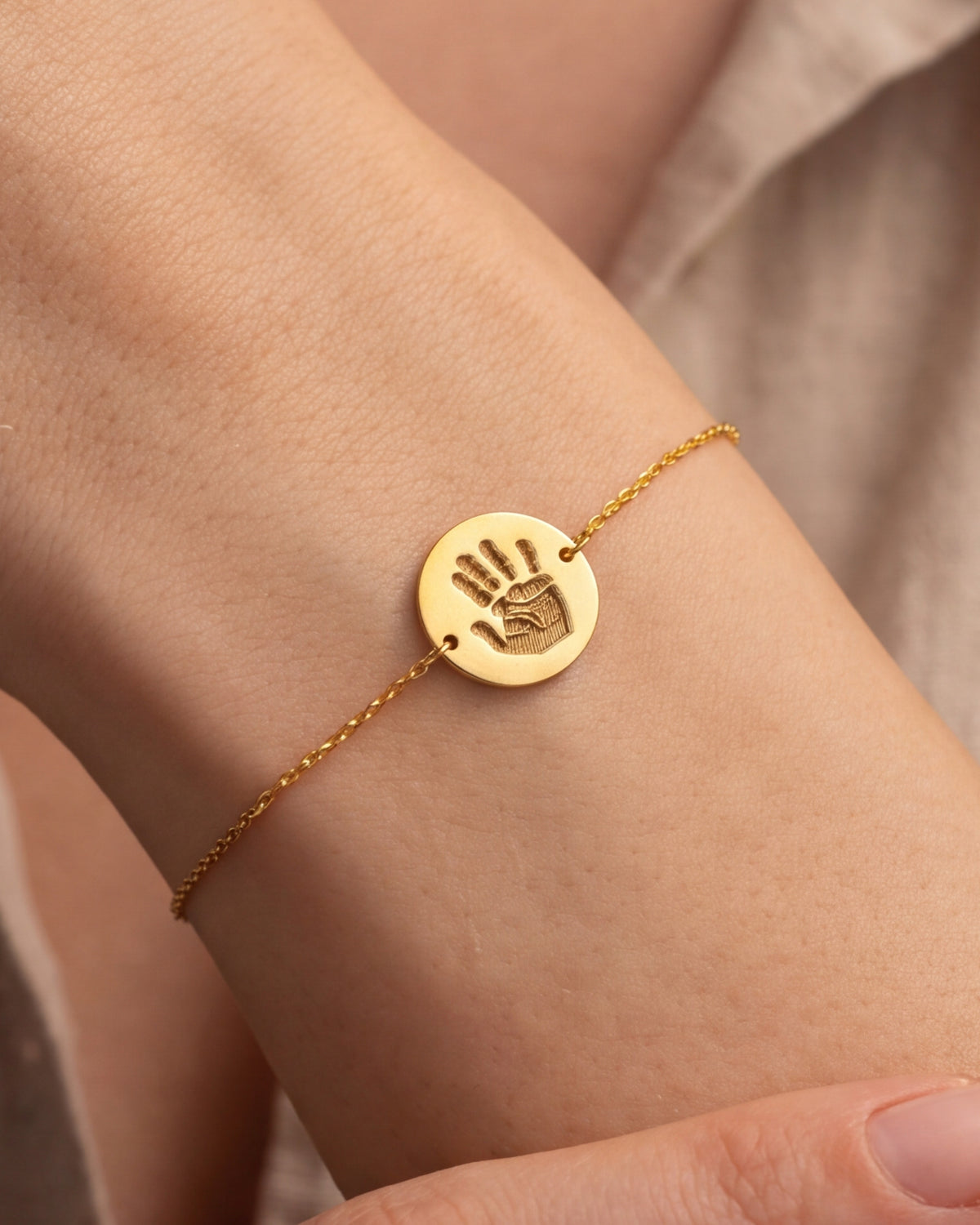 Personalized Handprint Disc Bracelet – close-up