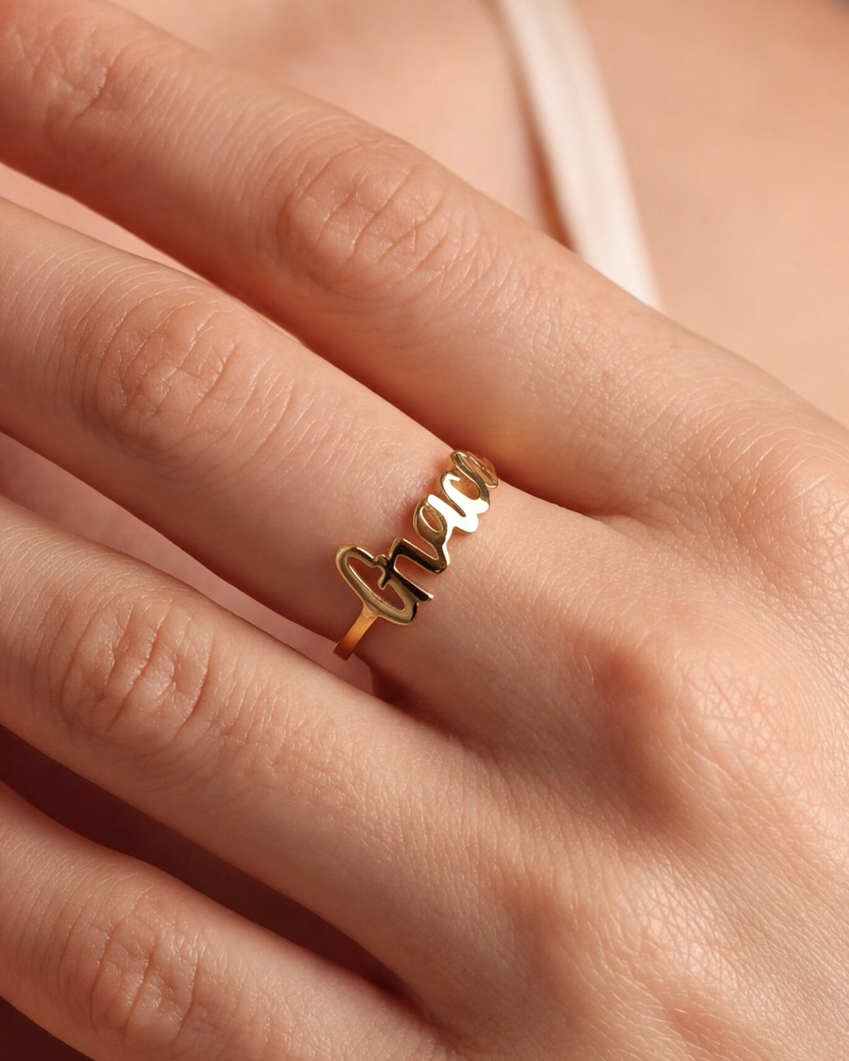 Personalized Script Name Ring – close-up
