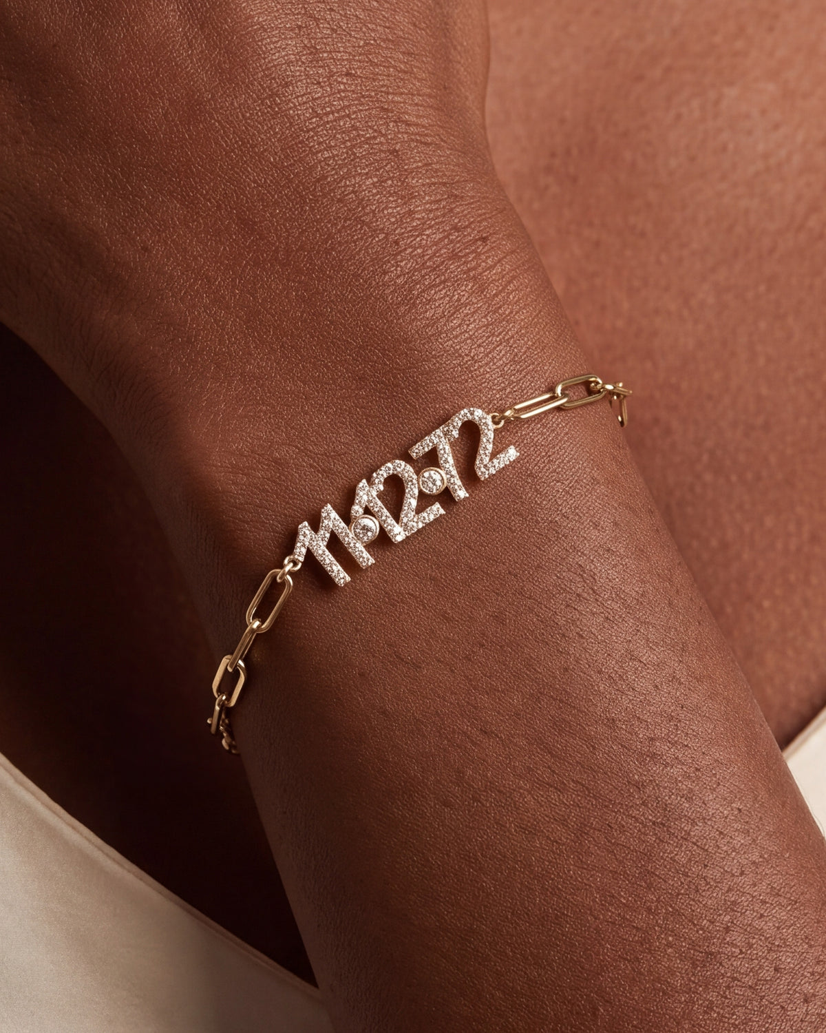 Personalized Sparkling Date Paperclip Chain Bracelet – close-up